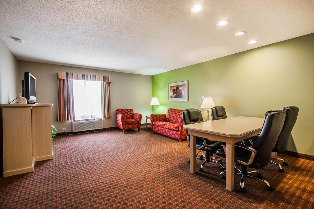 Quality Suites Memphis/ Wolfchase Galleria Buitenkant foto