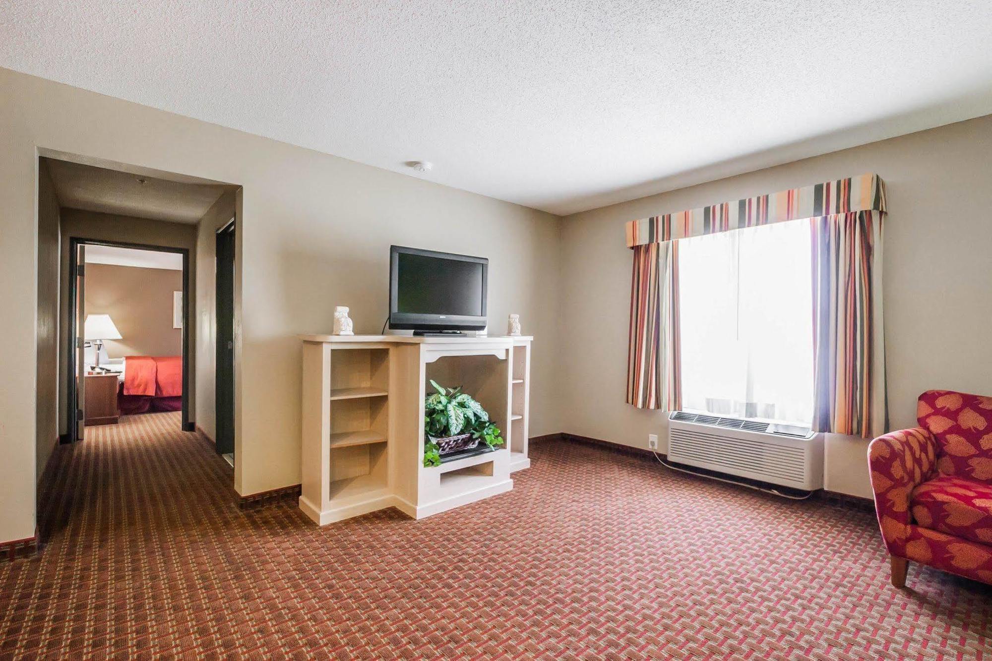 Quality Suites Memphis/ Wolfchase Galleria Buitenkant foto