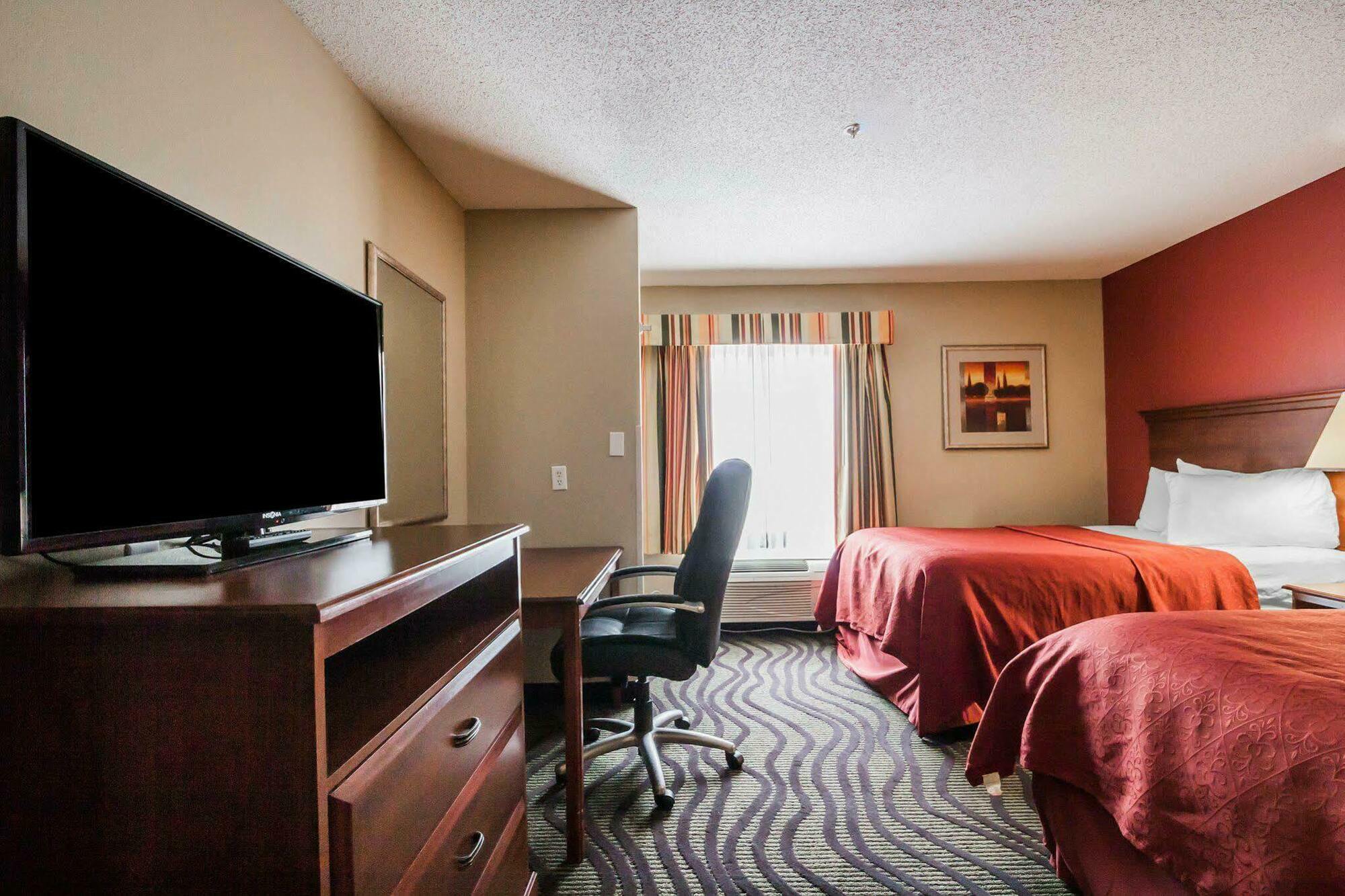 Quality Suites Memphis/ Wolfchase Galleria Buitenkant foto